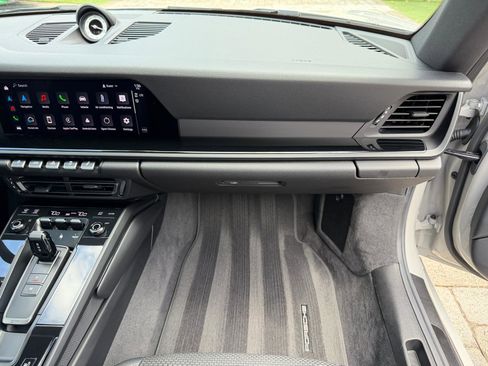 Used 2024 Porsche 911 Carrera T image 42