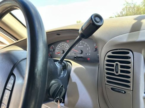 Used 2000 Ford F150 XLT RWD image 21