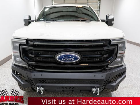Used 2022 Ford F250 Platinum w/ FX4 Off-Road Package image 7