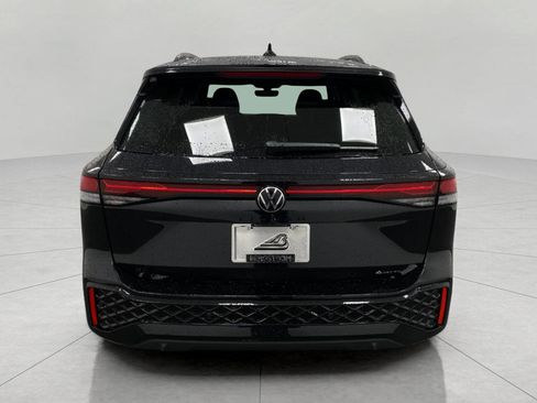 New 2026 Volkswagen Tiguan SE R-Line AWD/4WD image 4