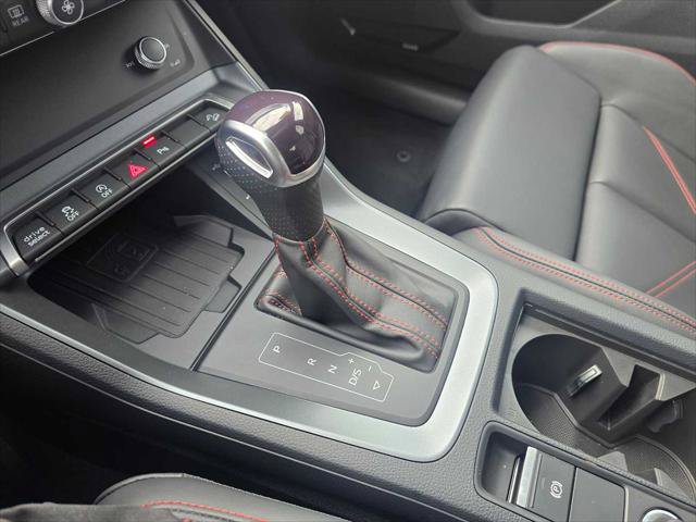 Used 2025 Audi Q3 2.0T Premium Plus w/ Premium Plus Package AWD/4WD image 32