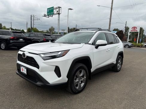 Certified 2024 Toyota RAV4 XLE w/ Convenience Package AWD/4WD image 4