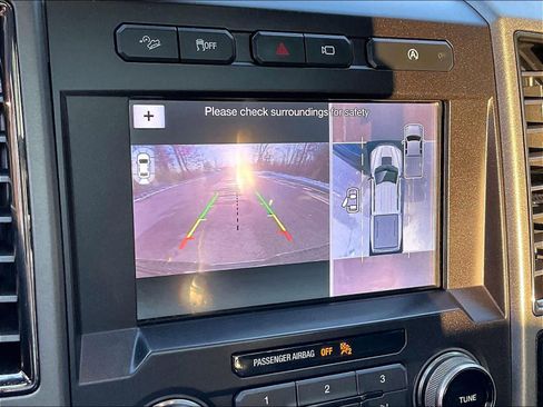 Used 2018 Ford F150 Raptor w/ Equipment Group 802A Luxury image 19