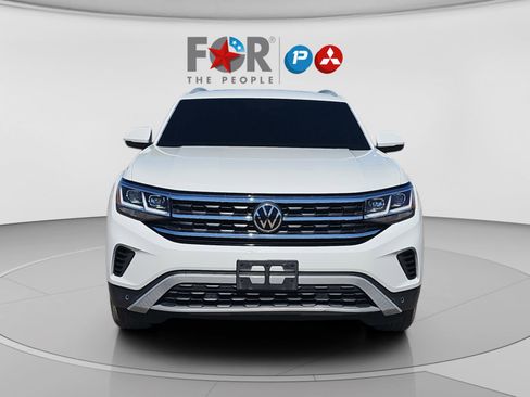 Used 2021 Volkswagen Atlas Cross Sport SE w/ Panoramic Sunroof Package image 8