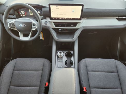 New 2026 Ford Explorer Active image 23