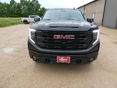 New 2026 GMC Sierra 1500 Elevation w/ Elevation Premium Package AWD/4WD image 11