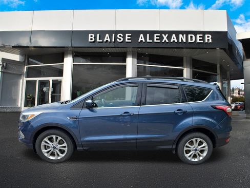 Used 2018 Ford Escape SE w/ SE Sync 3 Package AWD/4WD image 7