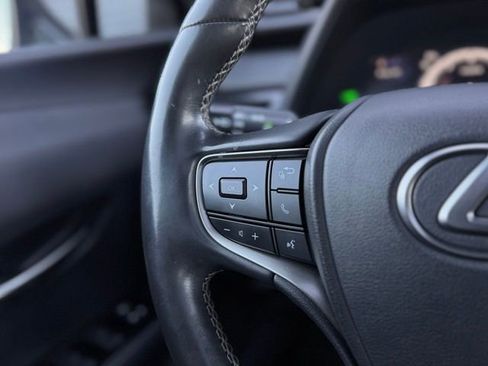 Used 2022 Lexus UX 250h w/ Premium Package image 21