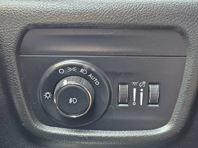 Used 2022 Jeep Grand Cherokee Limited AWD/4WD image 22
