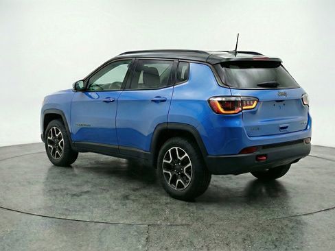 Used 2025 Jeep Compass Trailhawk image 6