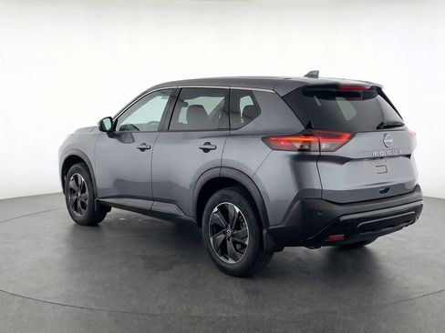 Used 2025 Nissan Rogue SV FWD image 6