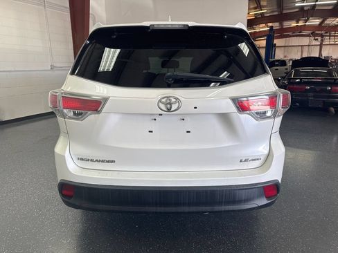 Used 2015 Toyota Highlander Plus AWD/4WD image 5