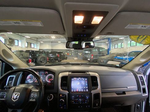 Used 2019 RAM 1500 Big Horn AWD/4WD image 60
