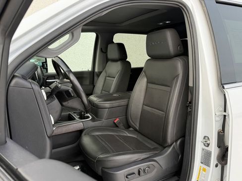 Used 2020 GMC Sierra 2500 Denali w/ Denali Ultimate Package image 14