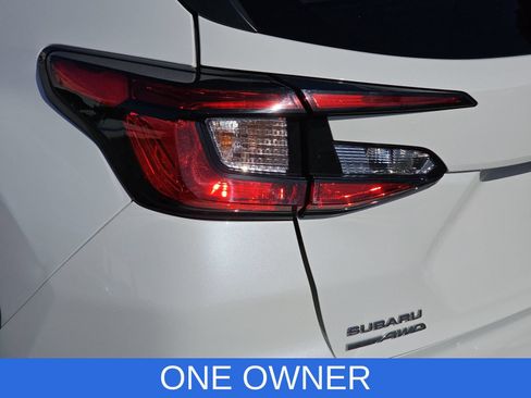 Used 2024 Subaru Crosstrek 2.5i Limited w/ Crosstrek Mirror Package AWD/4WD image 32