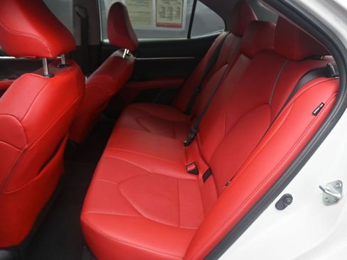 Used 2023 Toyota Camry XSE image 11