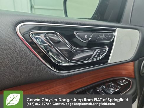 Used 2018 Lincoln Navigator Reserve w/ Technology Package image 20