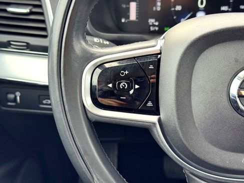 Used 2018 Volvo XC90 T5 Momentum w/ Convenience Package image 24