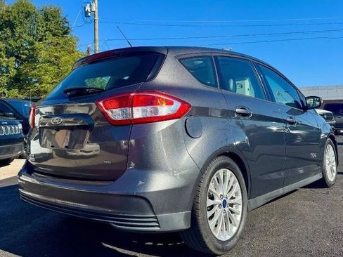 Used 2017 Ford C-MAX Energi SE w/ Equipment Group 402A image 2
