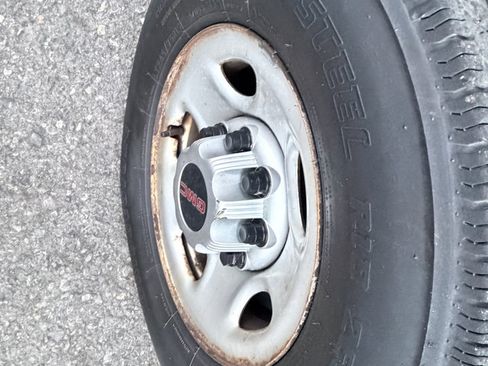 Used 2020 GMC Savana 3500 Extended w/ Driver Convenience Package image 18