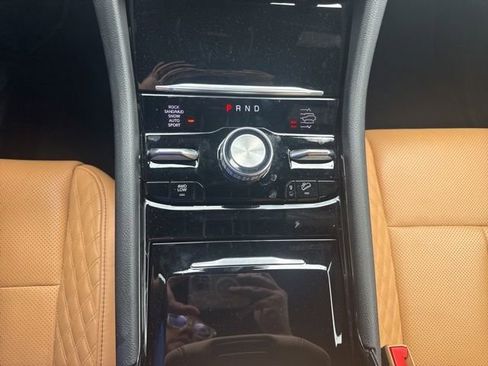 Used 2025 Jeep Grand Cherokee Summit w/ Luxury Tech Group V AWD/4WD image 19