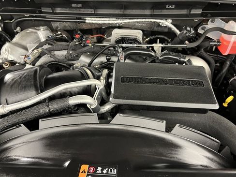 Used 2025 Chevrolet Silverado 3500 LTZ w/ LTZ Convenience Package image 33