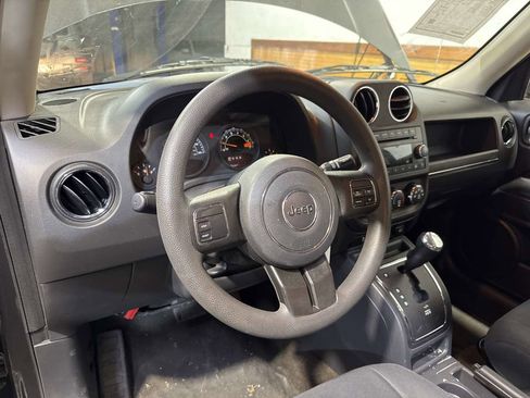 Used 2015 Jeep Patriot Sport w/ Power Value Group image 16
