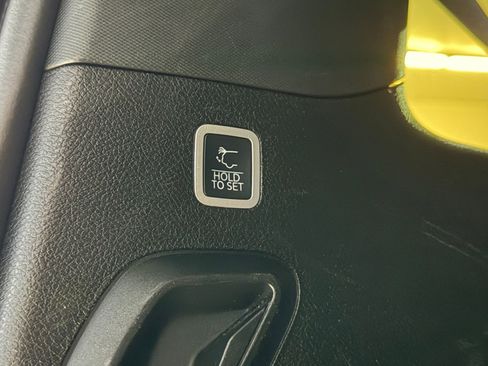 Used 2022 Jeep Wagoneer Series II w/ Premium Group I image 41