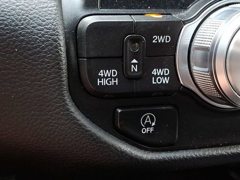 Used 2024 RAM 1500 Laramie AWD/4WD image 23