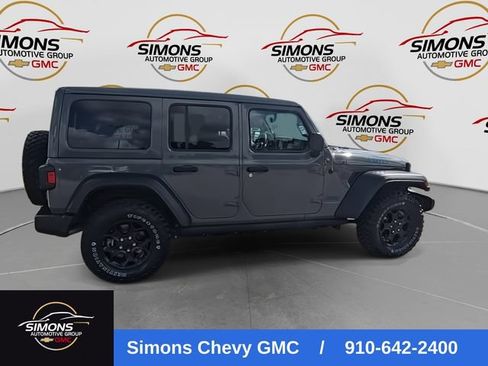 Used 2023 Jeep Wrangler Unlimited w/ Sun & Screen Package AWD/4WD image 10