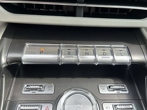 New 2026 Lincoln Nautilus Premier w/ Jet Appearance Package AWD/4WD image 25