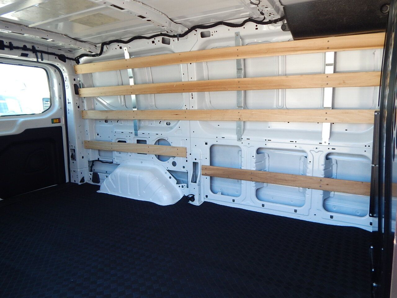 Used 2025 Ford Transit 250 Low Roof w/ Exterior Upgrade Package RWD image 17