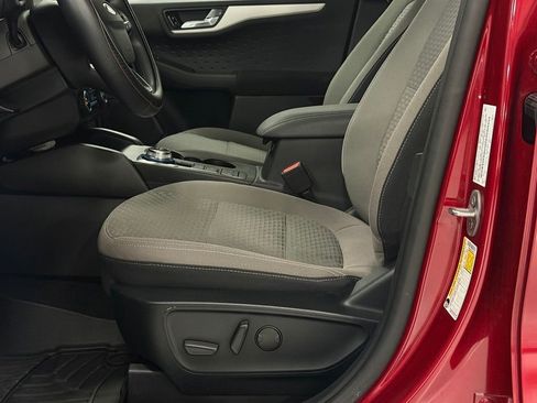 Used 2020 Ford Escape SE FWD image 12