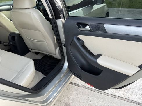 Used 2014 Volkswagen Jetta TDI FWD image 22
