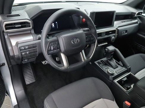 Used 2024 Toyota Tacoma TRD Sport image 9