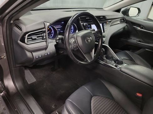 Used 2020 Toyota Camry SE AWD/4WD image 16