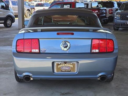 Used 2005 Ford Mustang GT Premium image 24