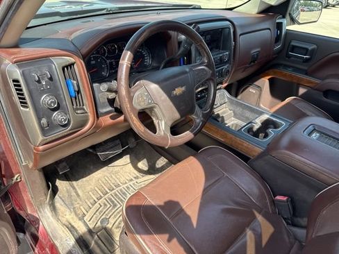 Used 2017 Chevrolet Silverado 1500 High Country AWD/4WD image 32