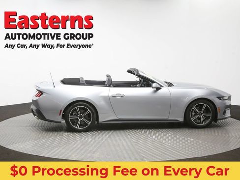 Used 2025 Ford Mustang Premium RWD image 41