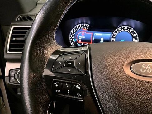Used 2017 Ford Explorer Platinum AWD/4WD image 17