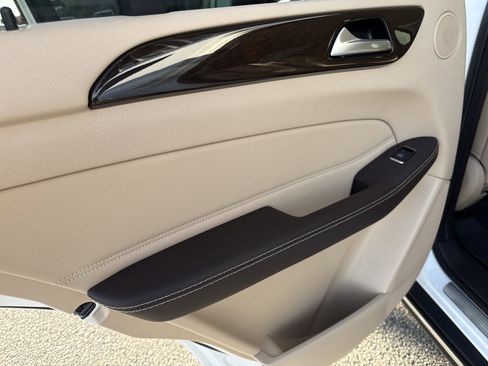 Certified 2017 Mercedes-Benz GLE 350 image 10