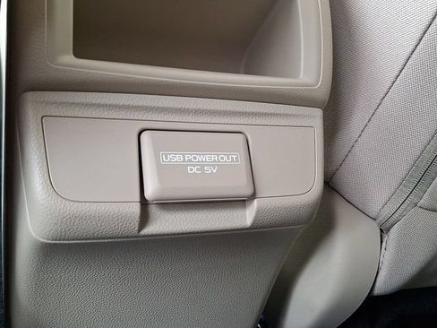 Used 2018 Subaru Outback 2.5i Premium AWD/4WD image 38