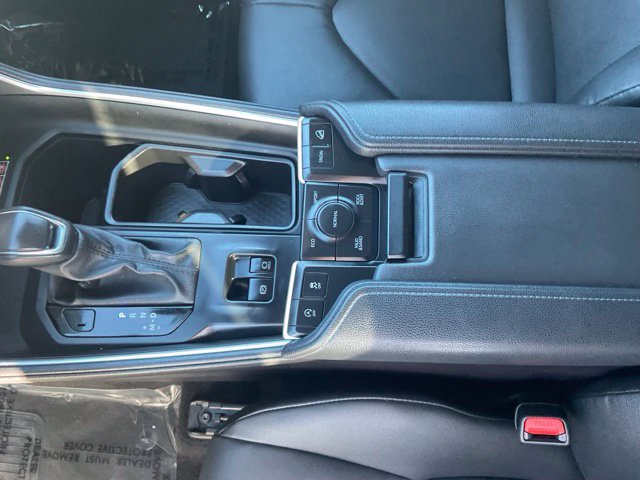 Used 2024 Toyota Grand Highlander AWD image 25