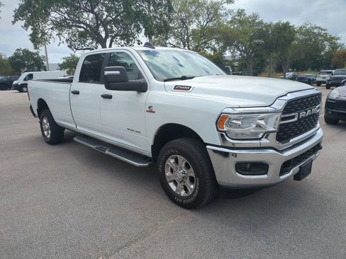 Used 2024 RAM 2500 Big Horn image 2
