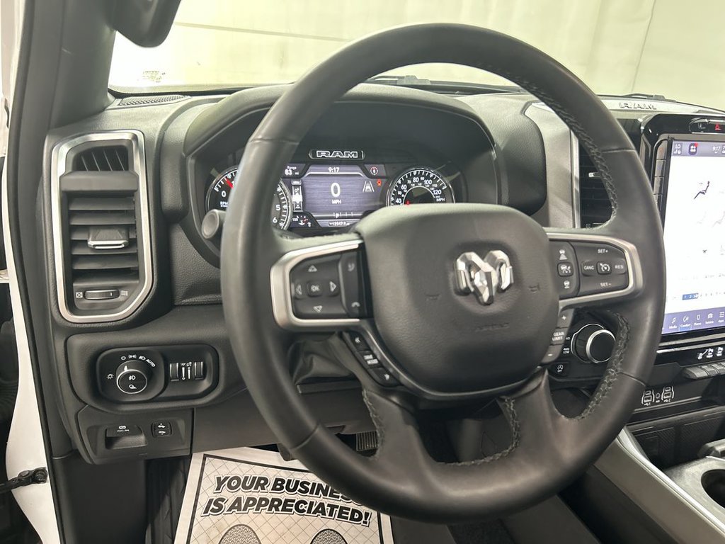 Used 2025 RAM 1500 Big Horn AWD/4WD image 4