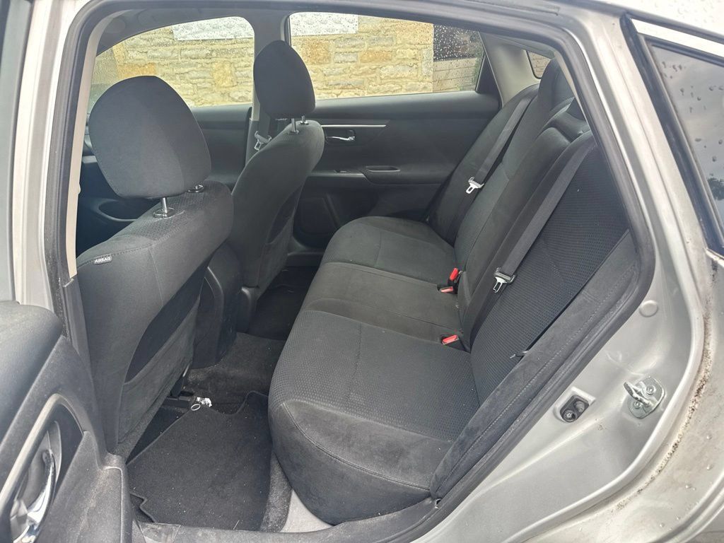 Used 2015 Nissan Altima 2.5 SV FWD image 19