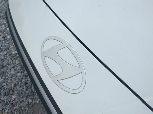 New 2026 Hyundai Elantra Sport image 13