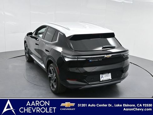 New 2025 Chevrolet Equinox EV LT image 41