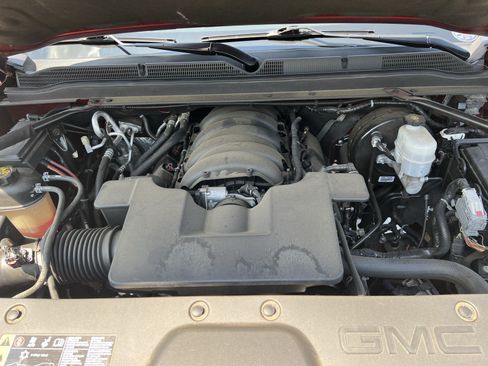 Used 2018 GMC Yukon Denali w/ Denali Ultimate Package AWD/4WD image 37