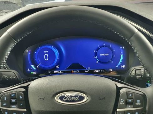 Certified 2022 Ford Escape Titanium w/ Class II Trailer Tow Package AWD/4WD image 29
